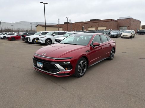 Used 2025 Hyundai Sonata SEL image 4