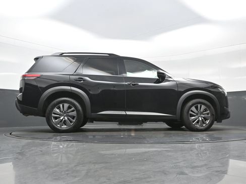 Used 2025 Nissan Pathfinder SV AWD/4WD image 36