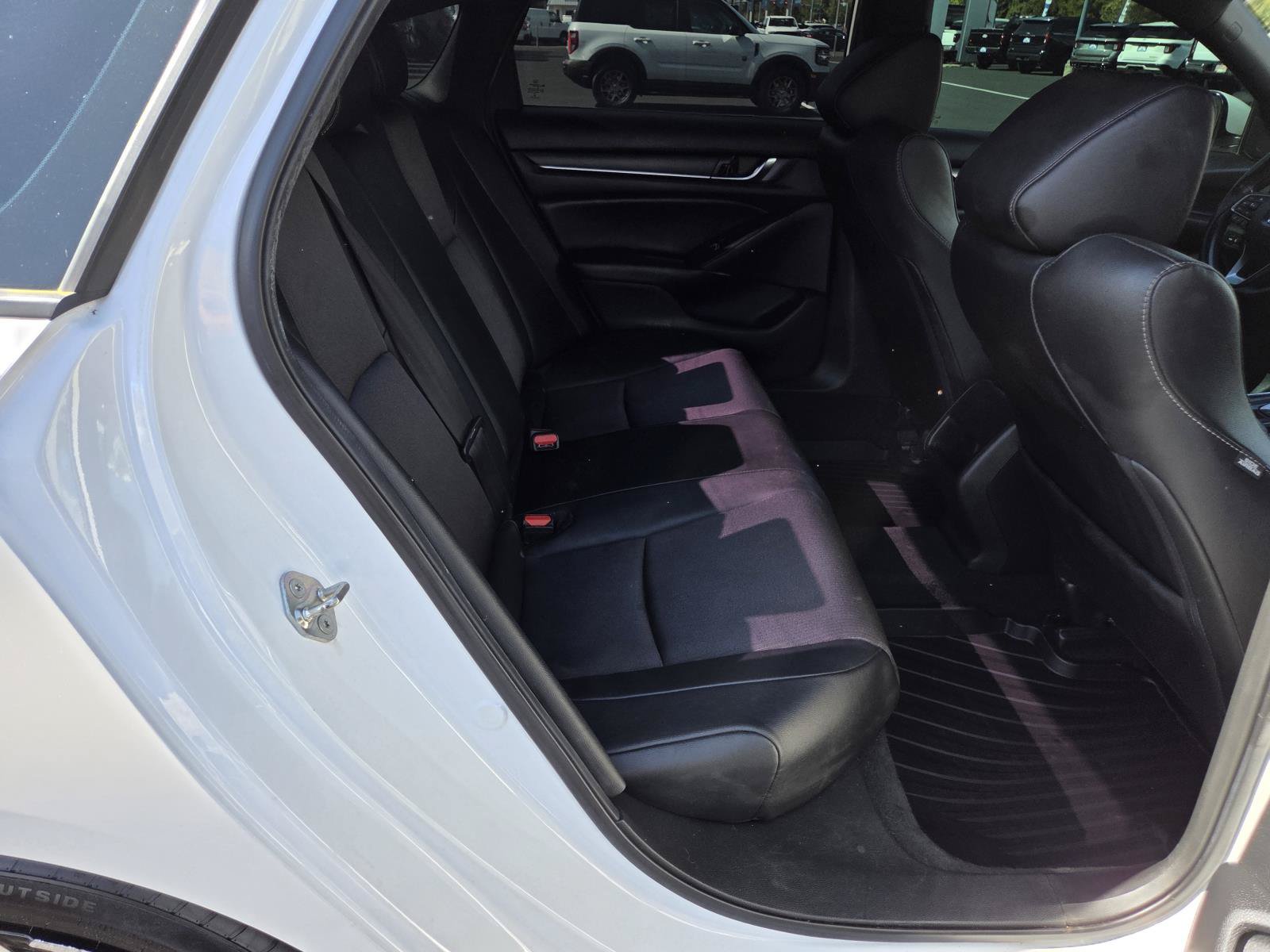 Used 2019 Honda Accord Sport image 18