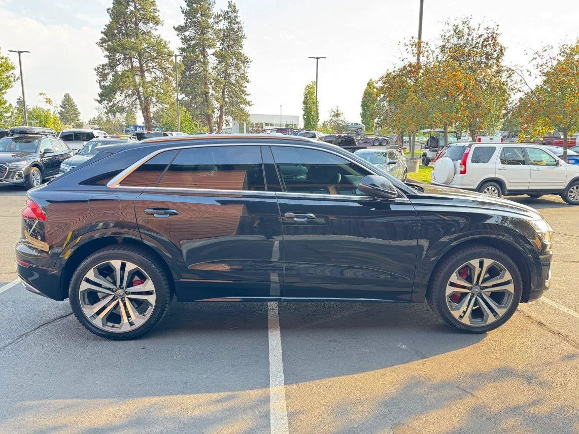 Used 2019 Audi Q8 Premium Plus w/ Premium Plus AWD/4WD image 6