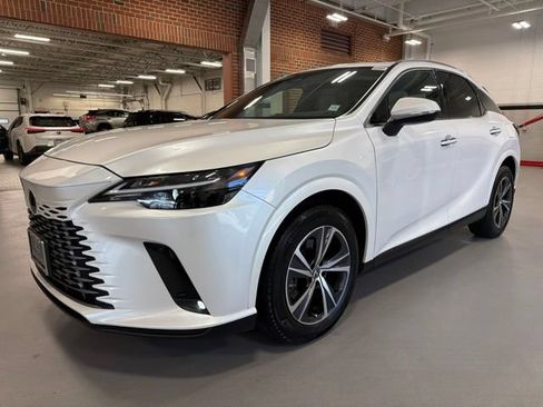 Used 2023 Lexus RX 350 Premium w/ Accessory Package AWD/4WD image 3