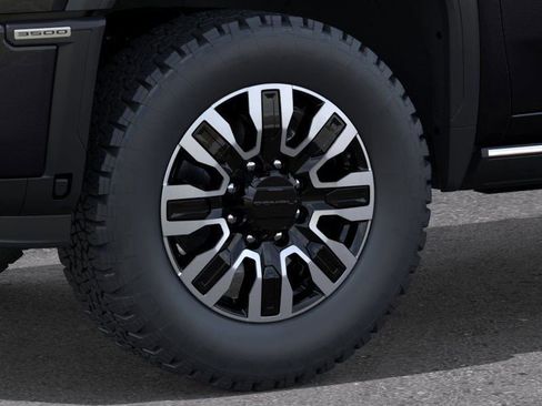 New 2025 GMC Sierra 3500 Denali Ultimate w/ Snow Plow Prep/Camper Package AWD/4WD image 9