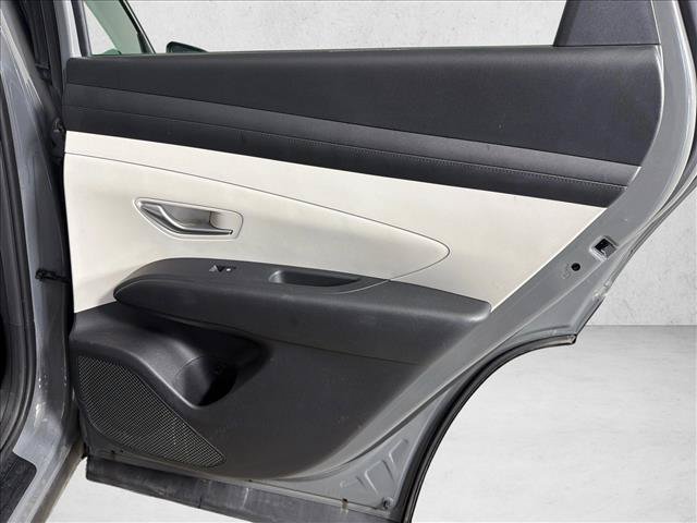 Used 2025 Hyundai Tucson SEL FWD image 16