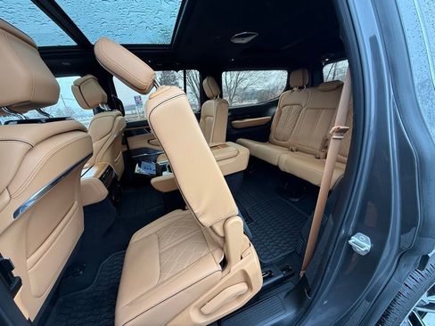 Used 2022 Jeep Grand Wagoneer Series III image 43