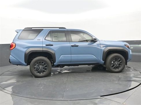 New 2025 Toyota 4Runner SR5 image 2