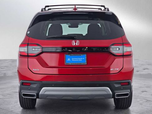 Used 2024 Honda Pilot Elite image 4