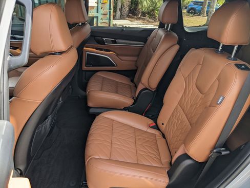 Certified 2024 Kia Telluride SX X-Line image 12