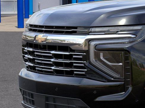 New 2026 Chevrolet Suburban Premier image 13