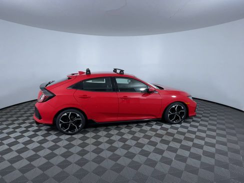 Used 2017 Honda Civic Sport image 9