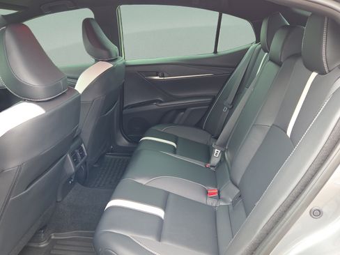 Used 2026 Toyota Camry SE FWD image 10