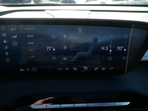 New 2026 Buick Enclave Sport Touring w/ Power Package AWD/4WD image 8