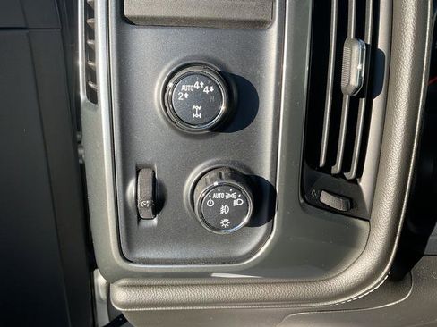 Used 2018 Chevrolet Silverado 1500 LTZ w/ Sport Package image 14