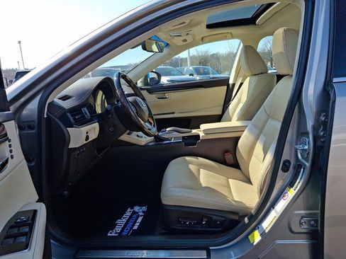 Used 2017 Lexus ES 350 ES 350 w/ Navigation System Package image 13