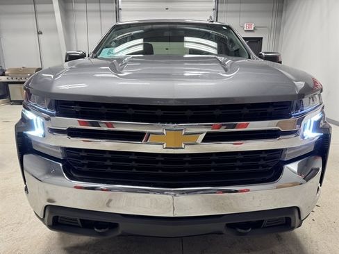 Used 2021 Chevrolet Silverado 1500 LT image 2