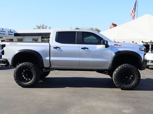 Used 2022 Chevrolet Silverado 1500 LT Trail Boss w/ Safety Package image 9