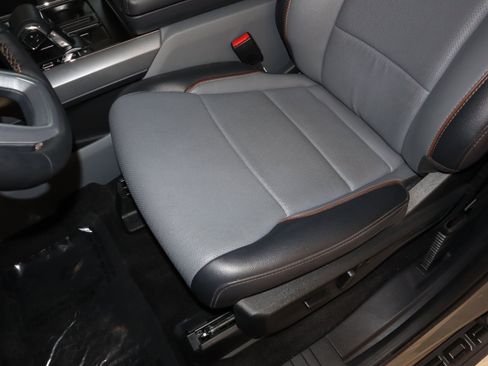 Used 2025 Ford F150 Lariat w/ Equipment Group 501A Mid image 35