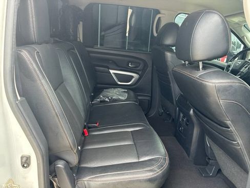 Used 2017 Nissan Titan SV AWD/4WD image 9
