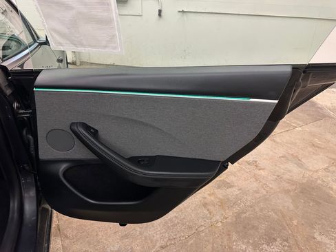 Used 2025 Tesla Model 3 Long Range RWD image 32