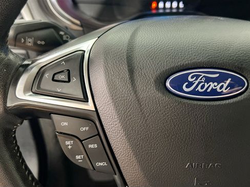 Used 2020 Ford Fusion SE w/ Equipment Group 151A image 18