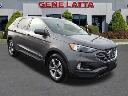 Certified 2022 Ford Edge SEL w/ Convenience Package