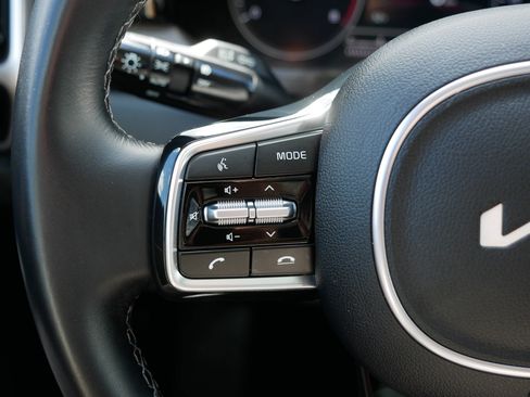 Certified 2023 Kia Sorento X-Line EX AWD/4WD image 31