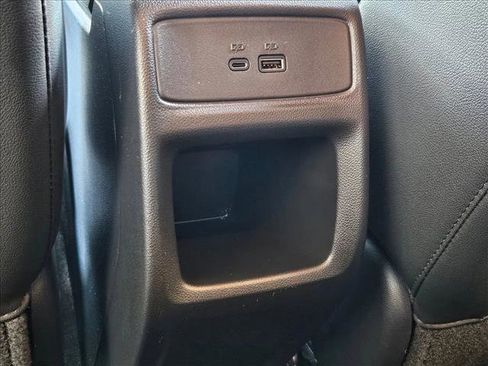 Used 2024 Chevrolet Trax LT w/ Driver Confidence Package FWD image 16