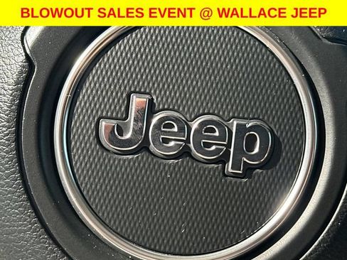 Used 2026 Jeep Wrangler Unlimited Rubicon w/ Technology Group AWD/4WD image 25