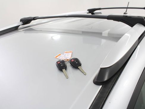 Used 2013 Toyota RAV4 LE AWD/4WD image 10