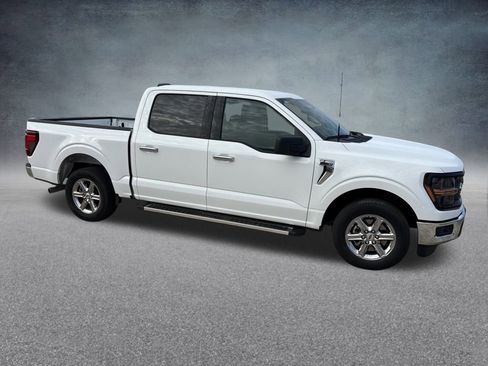 Used 2025 Ford F150 XLT w/ Equipment Group 301A Standard image 8