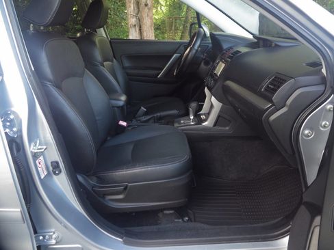Used 2014 Subaru Forester 2.5i Touring AWD/4WD image 15