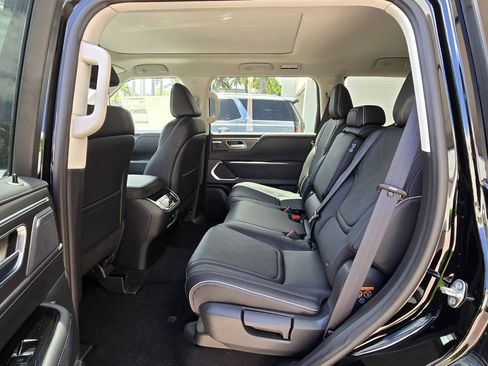 New 2026 INFINITI QX80 Luxe RWD image 14