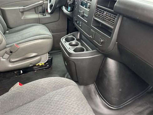Used 2023 GMC Savana 2500 w/ Driver Convenience Package image 17