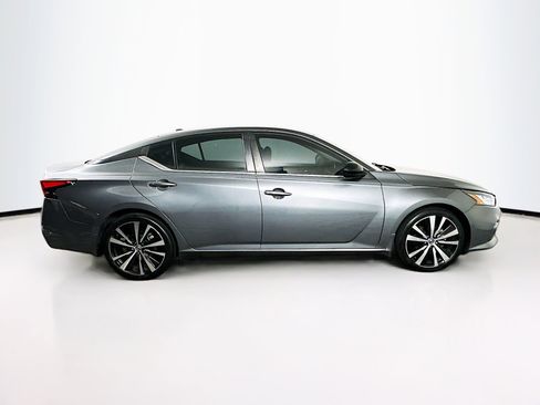 Used 2021 Nissan Altima 2.5 SR FWD image 10