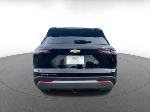 Used 2025 Chevrolet Equinox LT image 12