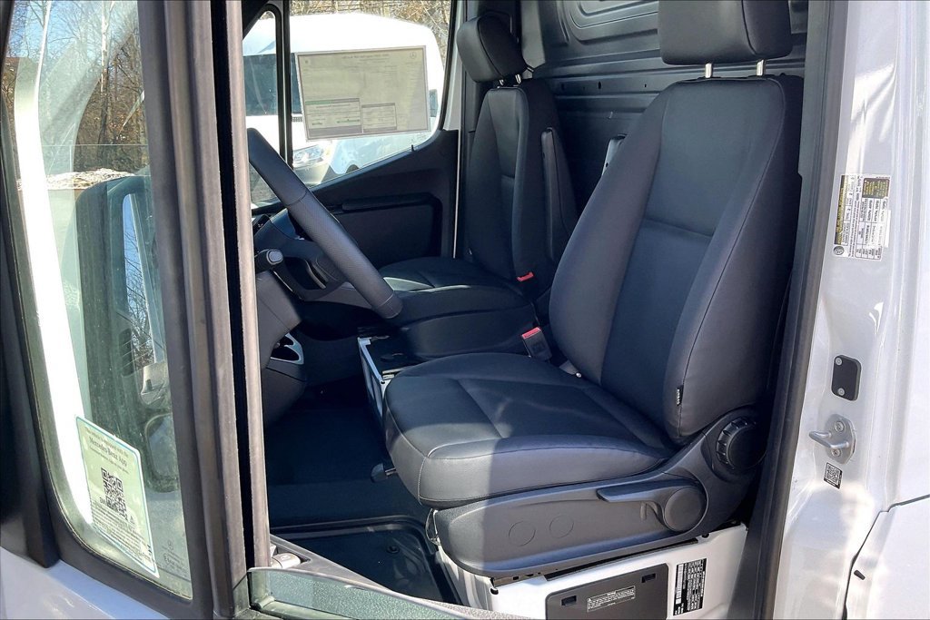 New 2026 Mercedes-Benz Sprinter 2500 image 8