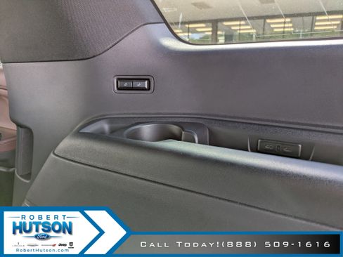 New 2025 Lincoln Navigator Reserve image 16