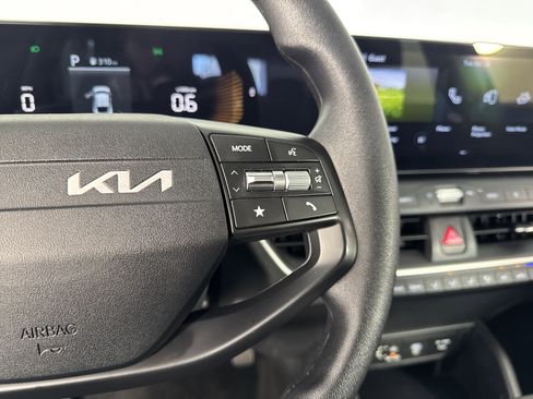 Used 2025 Kia K4 FWD image 28