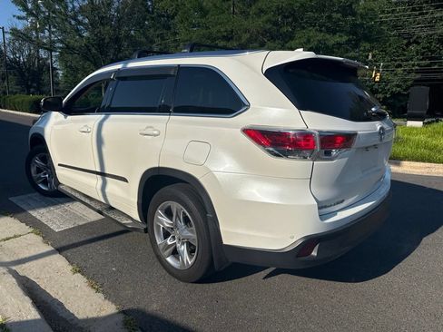 Used 2015 Toyota Highlander Limited Platinum AWD/4WD image 5