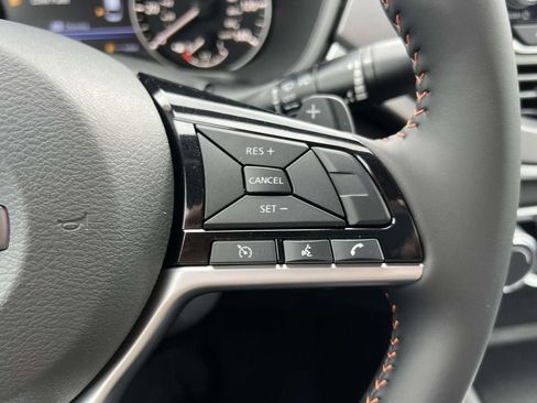 New 2025 Nissan Altima 2.5 SR AWD/4WD image 22