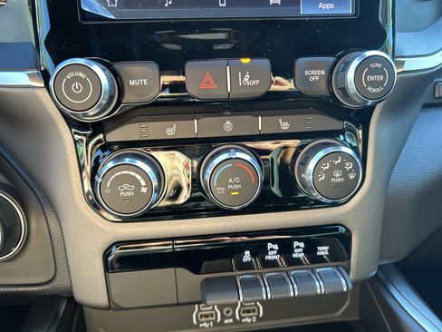 New 2026 RAM 1500 Big Horn w/ Night Edition image 44