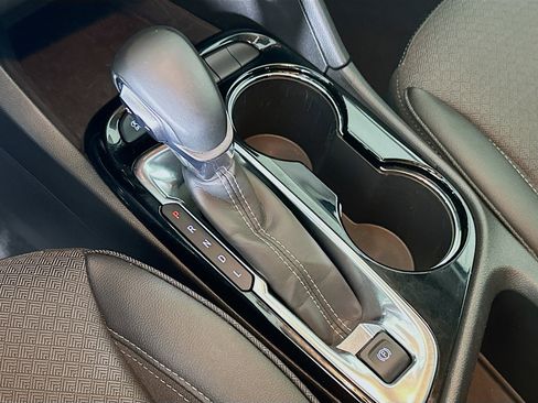 Used 2025 Buick Encore GX Preferred image 24