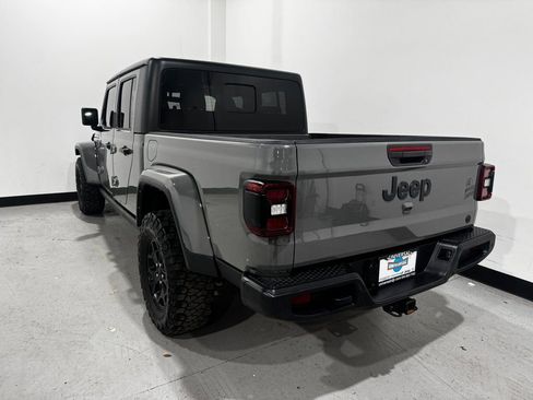 Used 2021 Jeep Gladiator Willys image 38