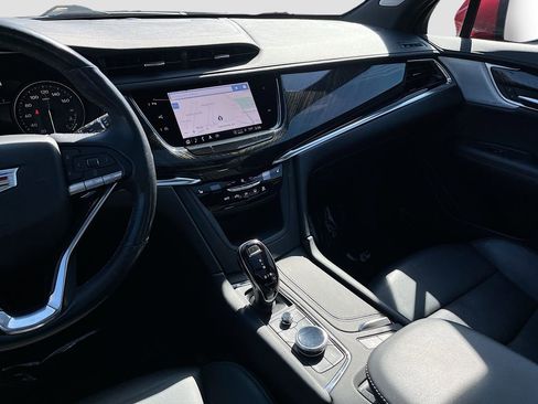 Used 2022 Cadillac XT6 Premium Luxury w/ Technology Package image 24