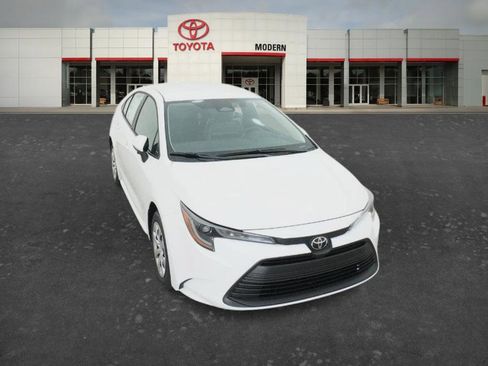 New 2026 Toyota Corolla LE FWD image 20