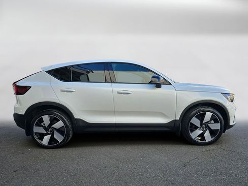 Certified 2023 Volvo C40 P8 Recharge Ultimate w/ Protection Package Premier image 6