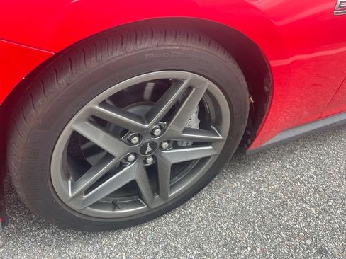 Used 2025 Ford Mustang GT RWD image 18