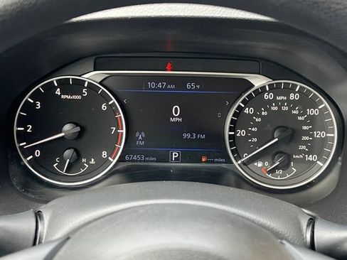 Used 2024 Nissan Altima 2.5 SV FWD image 29