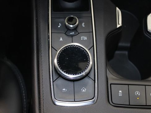 Used 2024 Cadillac XT4 Premium Luxury image 44