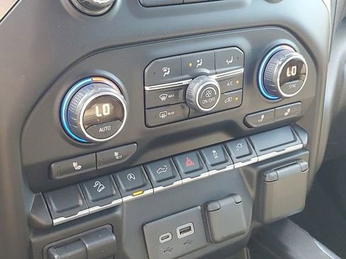 Used 2019 Chevrolet Silverado 1500 RST AWD/4WD image 18