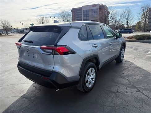 Used 2024 Toyota RAV4 LE image 8